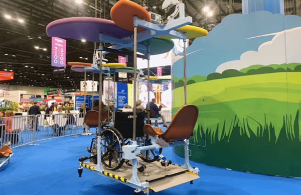 Morgan’s Wonderland представив інклюзивний атракціон WingZ на IAAPA Expo 2025