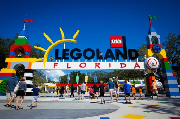 LEGOLAND Florida та California презентують криті американські гірки у 2026 році