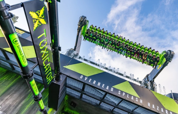 На курорті Alton Towers відкрився новий атракціон Toxicator від HUSS Park Attractions